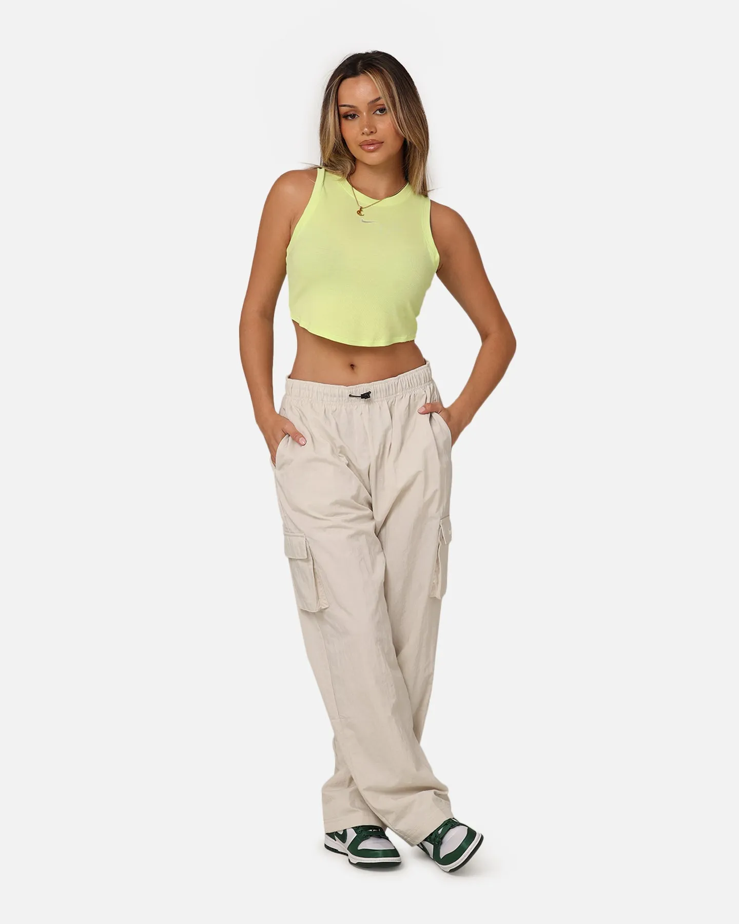 Nike Women's Sportswear Essential Woven Cargo Pants Light Orewood Brown